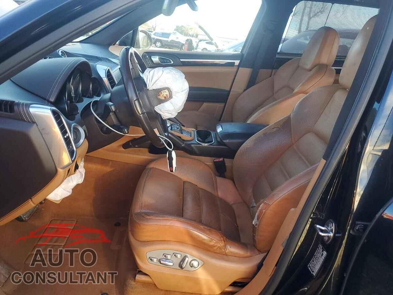 PORSCHE CAYENNE 2012 - WP1AB2A23CLA45011