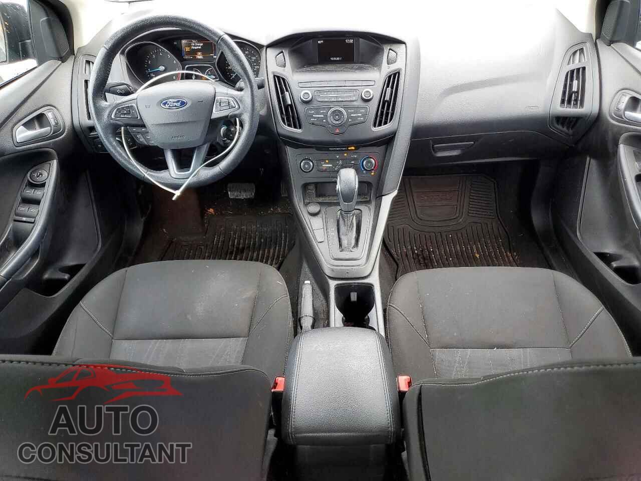 FORD FOCUS 2018 - 1FADP3F23JL202523