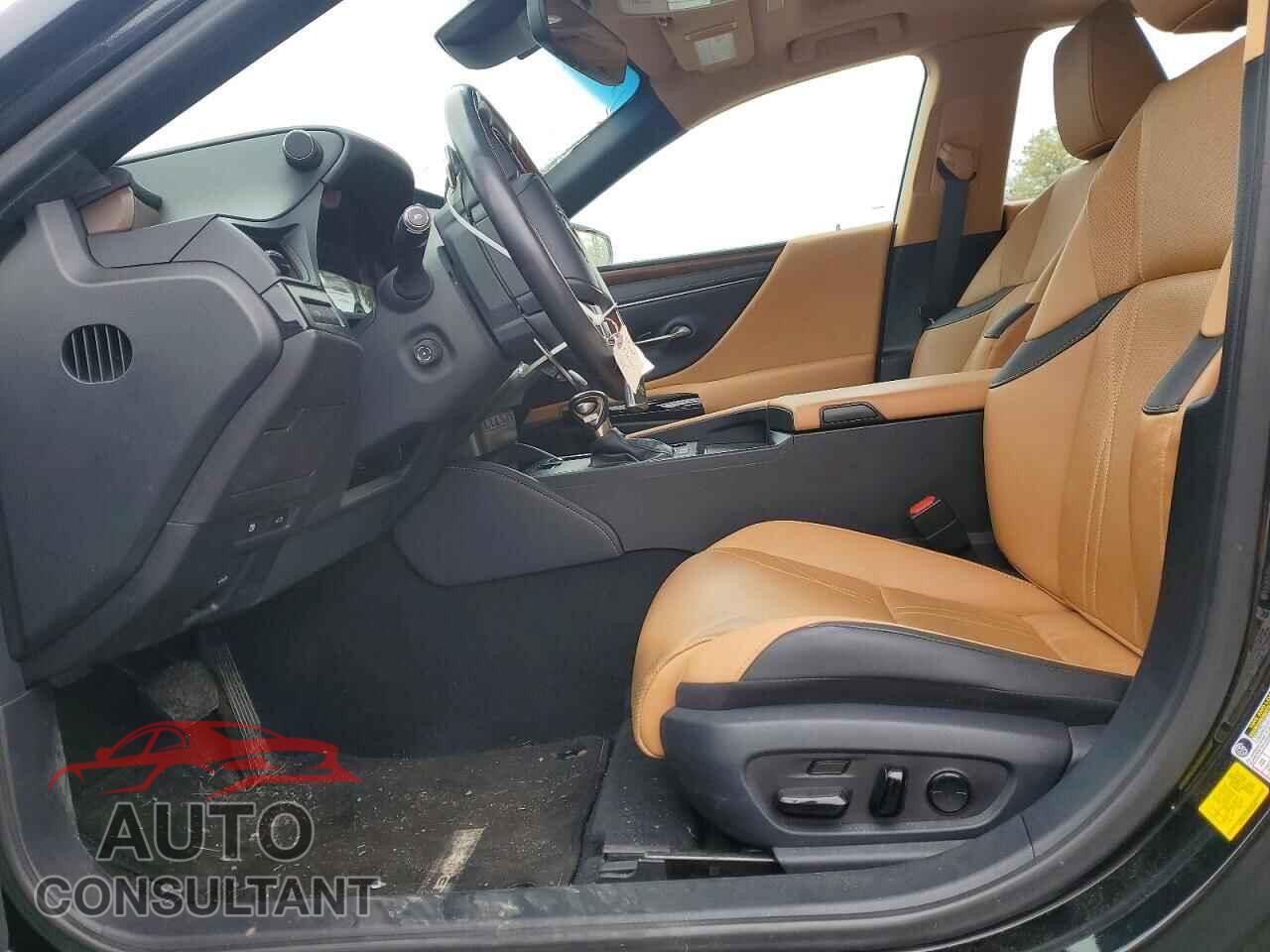 LEXUS ES300 2023 - 58AEA1C11PU034422