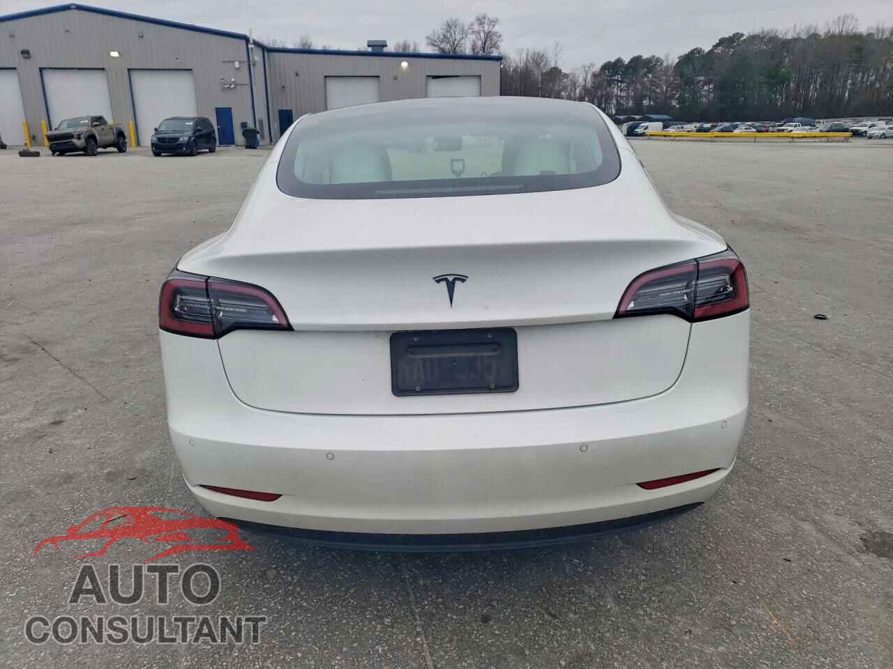 TESLA MODEL 3 2022 - 5YJ3E1EA5NF175794