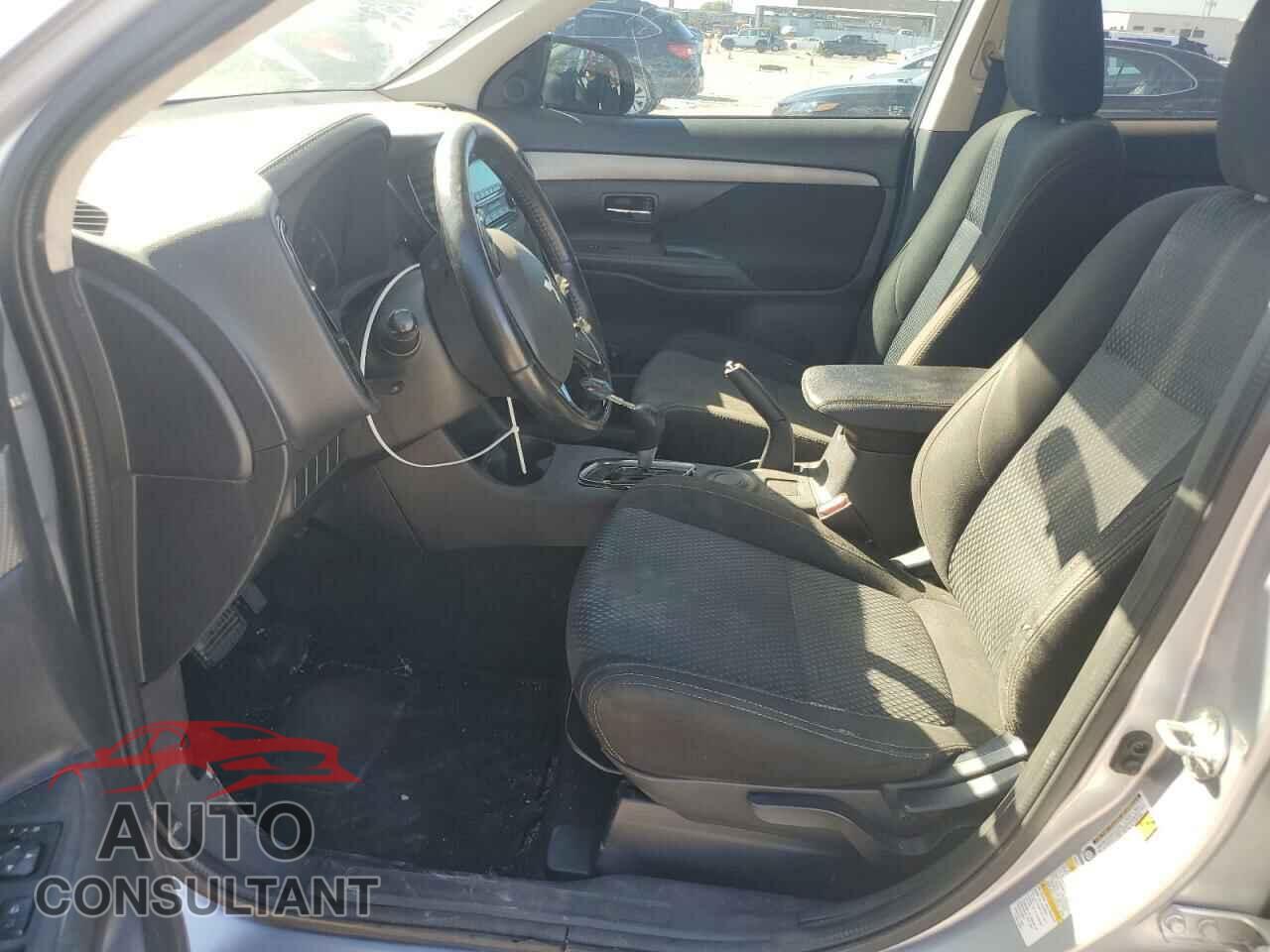 MITSUBISHI OUTLANDER 2016 - JA4AD2A33GZ046743