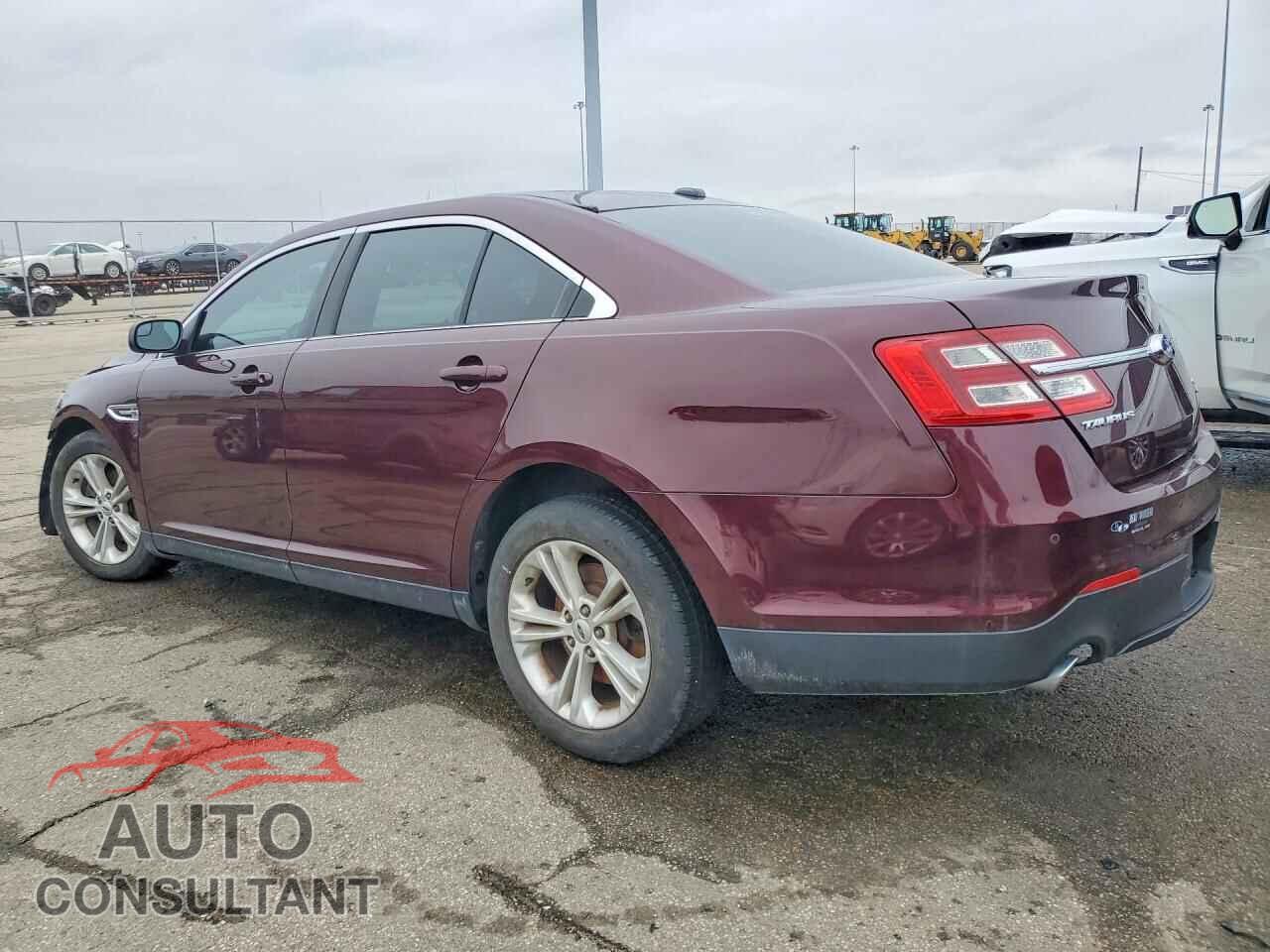FORD TAURUS 2018 - 1FAHP2E8XJG115535