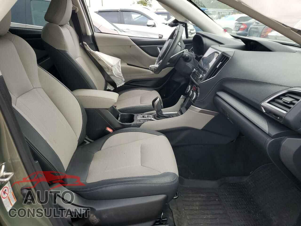 SUBARU FORESTER 2019 - JF2SKAUC8KH498256