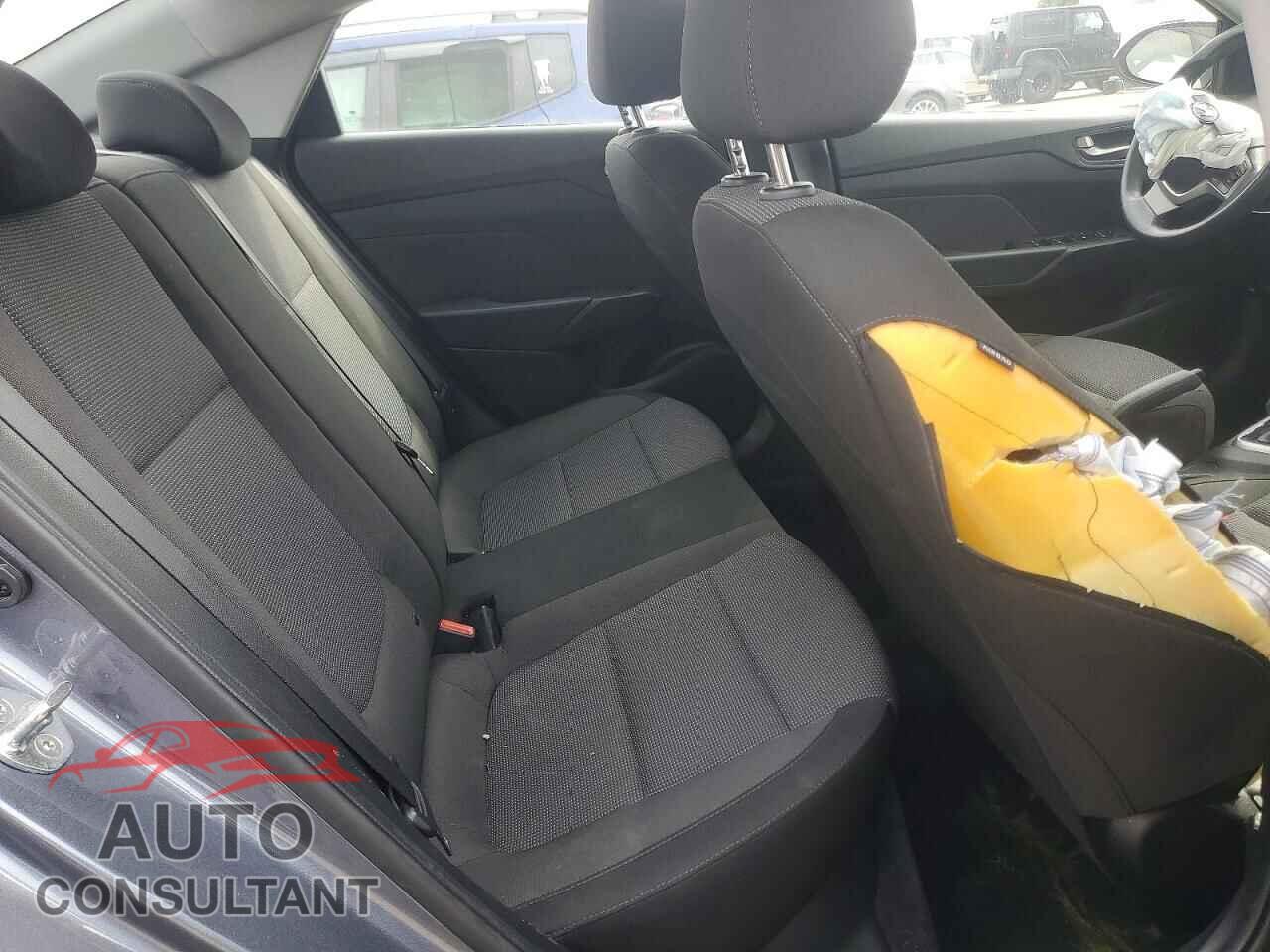 HYUNDAI ACCENT 2019 - 3KPC24A31KE041853