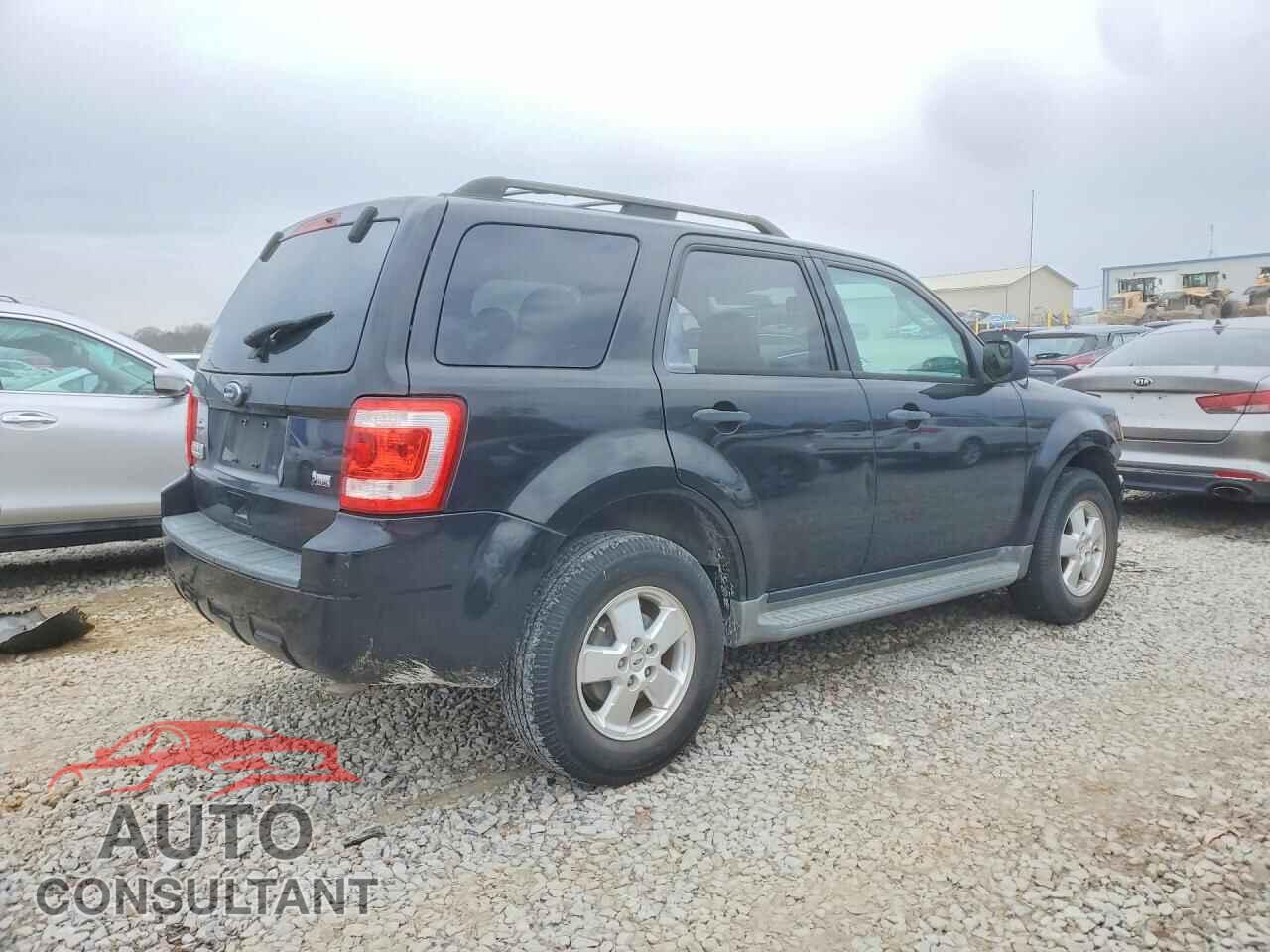 FORD ESCAPE 2011 - 1FMCU0DG2BKA52919
