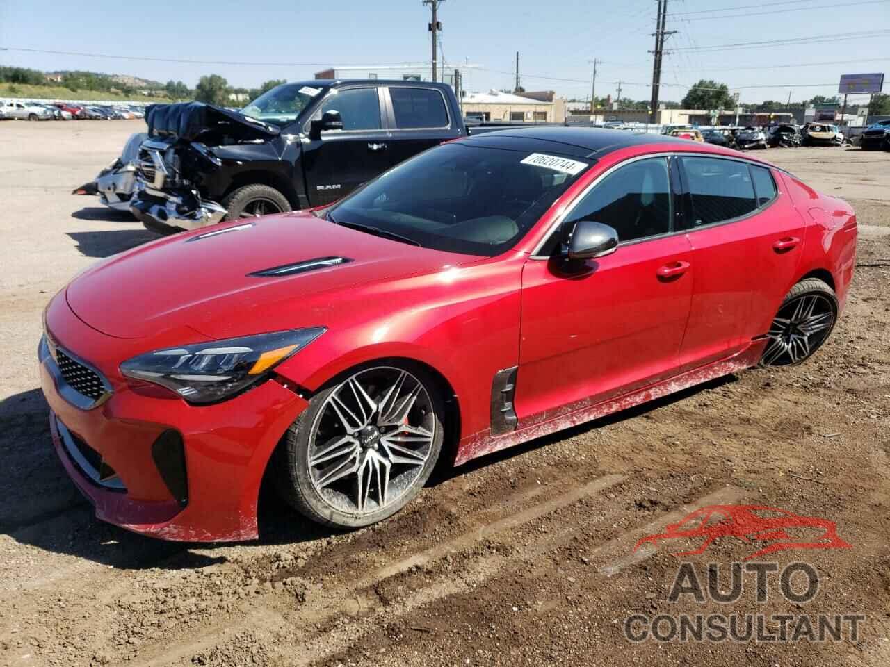 KIA STINGER 2022 - KNAE45LCXN6104896
