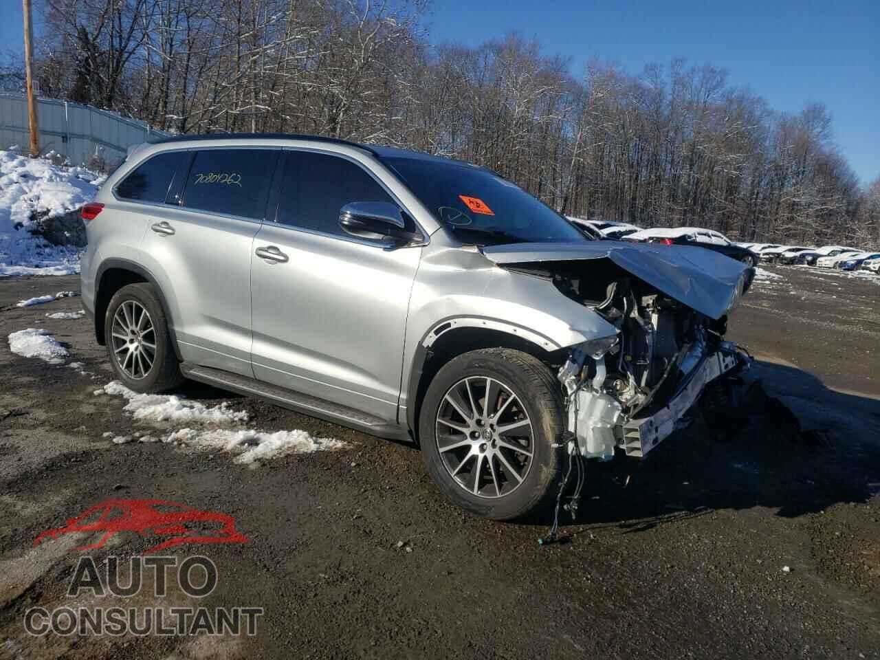 TOYOTA HIGHLANDER 2018 - 5TDJZRFH9JS835542