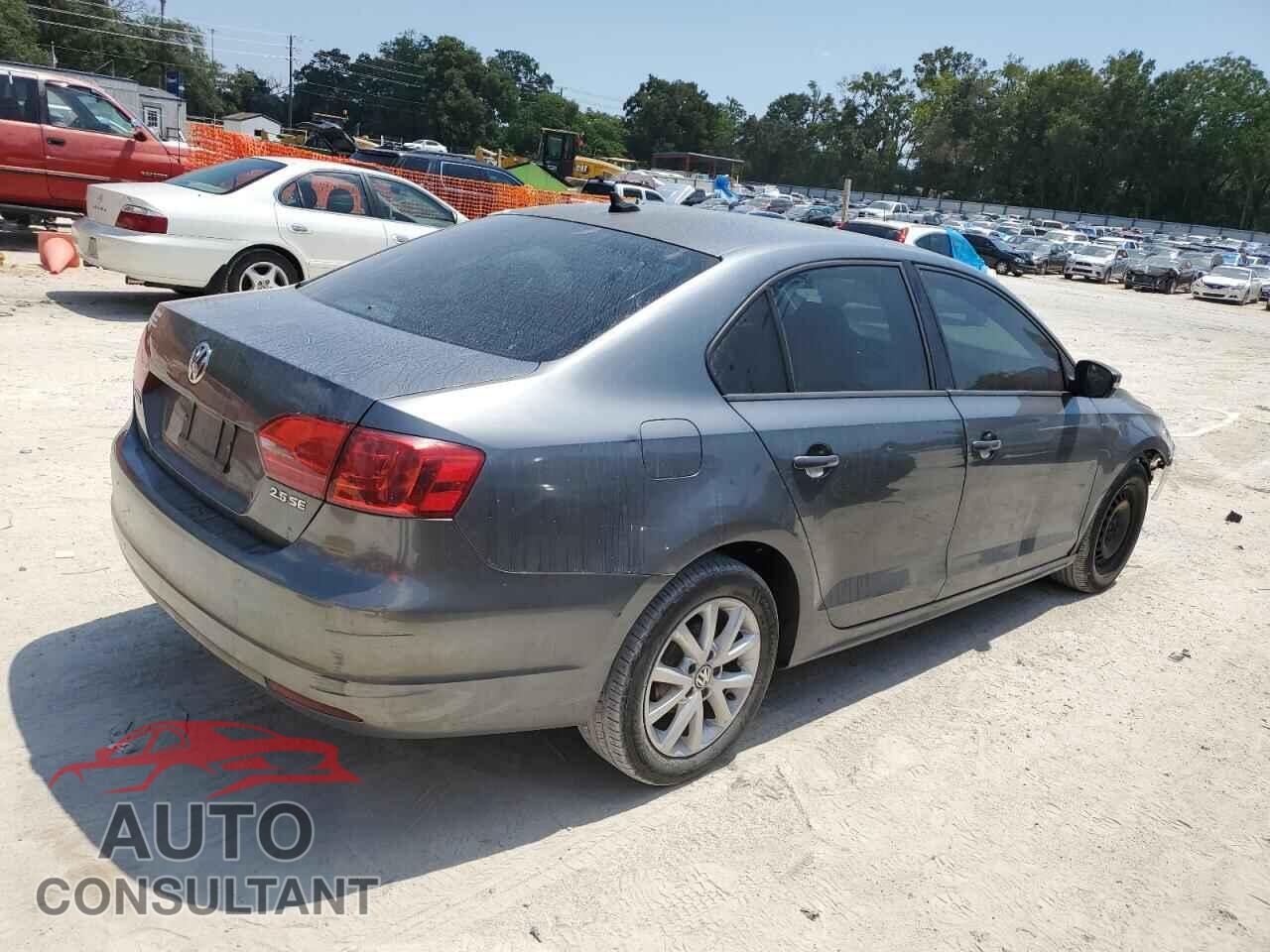 VOLKSWAGEN JETTA 2011 - 3VWDX7AJ3BM013397