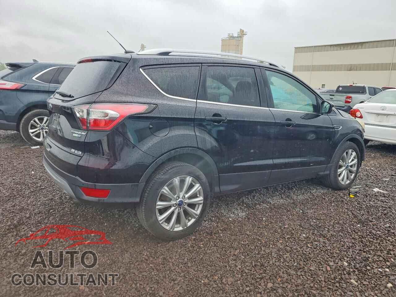 FORD ESCAPE 2017 - 1FMCU9JD6HUA04724