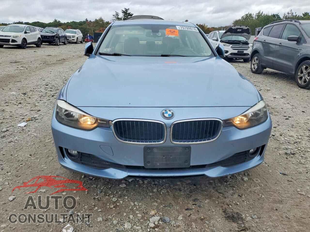 BMW 3 SERIES 2013 - WBA3C3C51DF979640