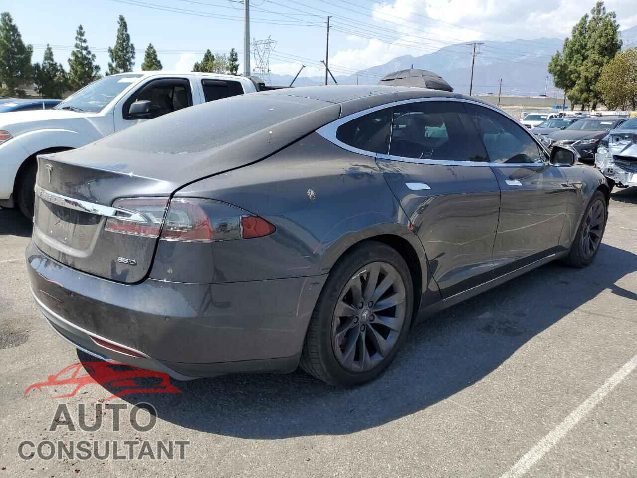 TESLA MODEL S 2015 - 5YJSA1E20FF111891