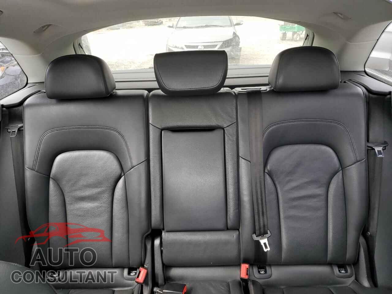 AUDI Q5 2013 - WA1LFAFP6DA023766
