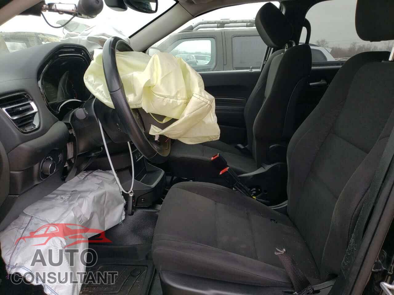DODGE DURANGO 2021 - 1C4RDJFG4MC724588