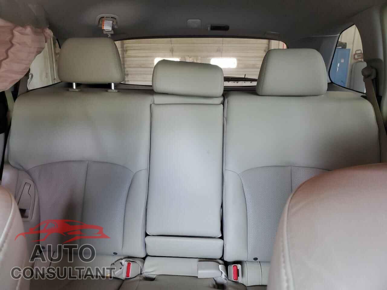 SUBARU OUTBACK 2014 - 4S4BRBLC0E3324745