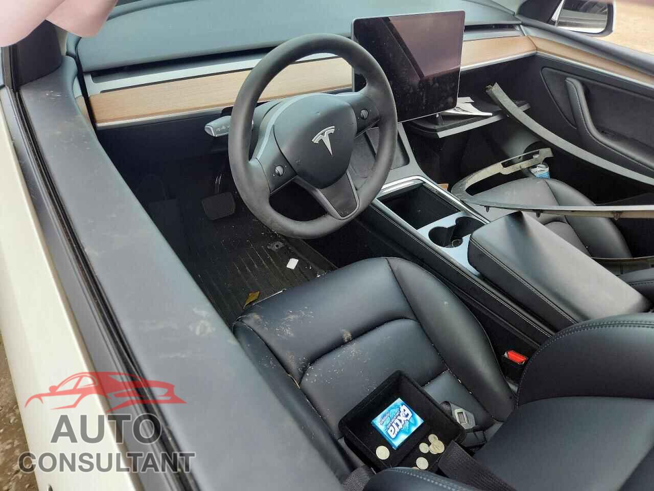 TESLA MODEL Y 2024 - 7SAYGDEE6RF169810