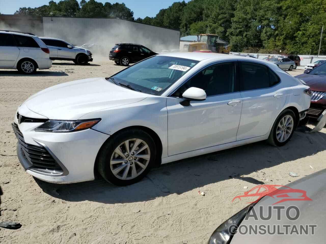 TOYOTA CAMRY 2022 - 4T1C11AK9NU678032