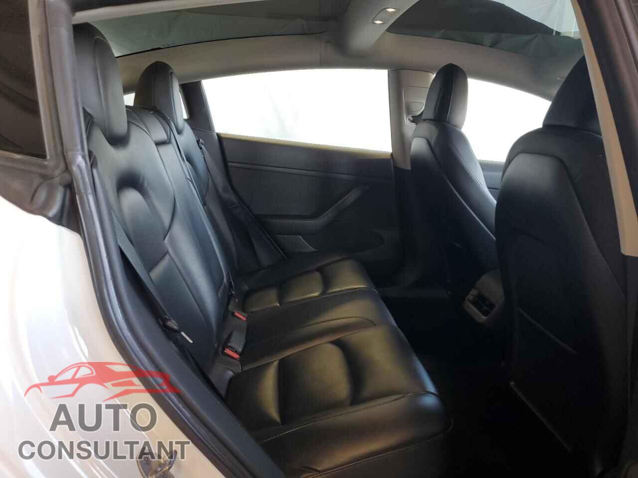 TESLA MODEL 3 2023 - 5YJ3E1EA1PF404572