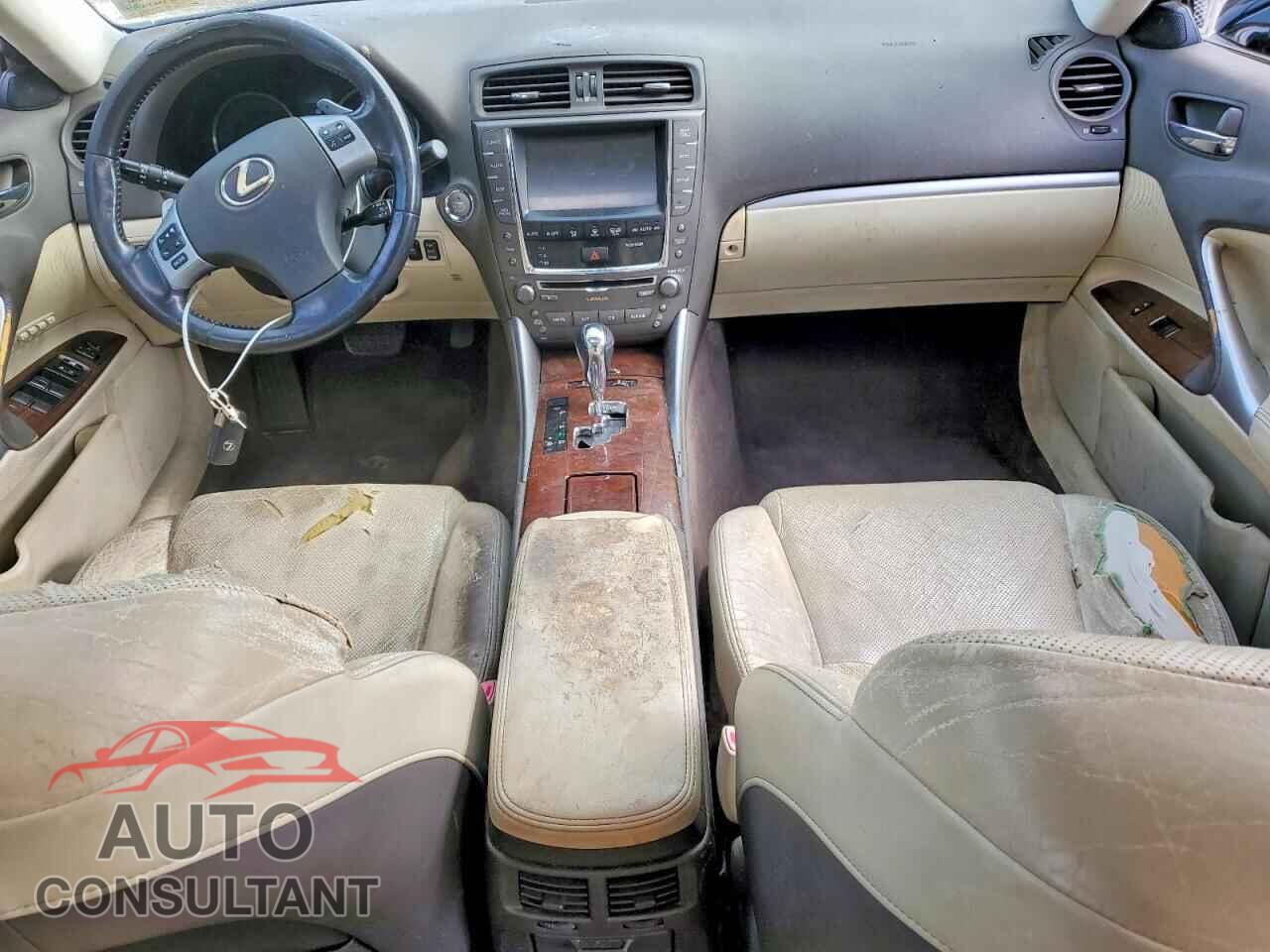 LEXUS IS 2011 - JTHCE5C2XB5001136