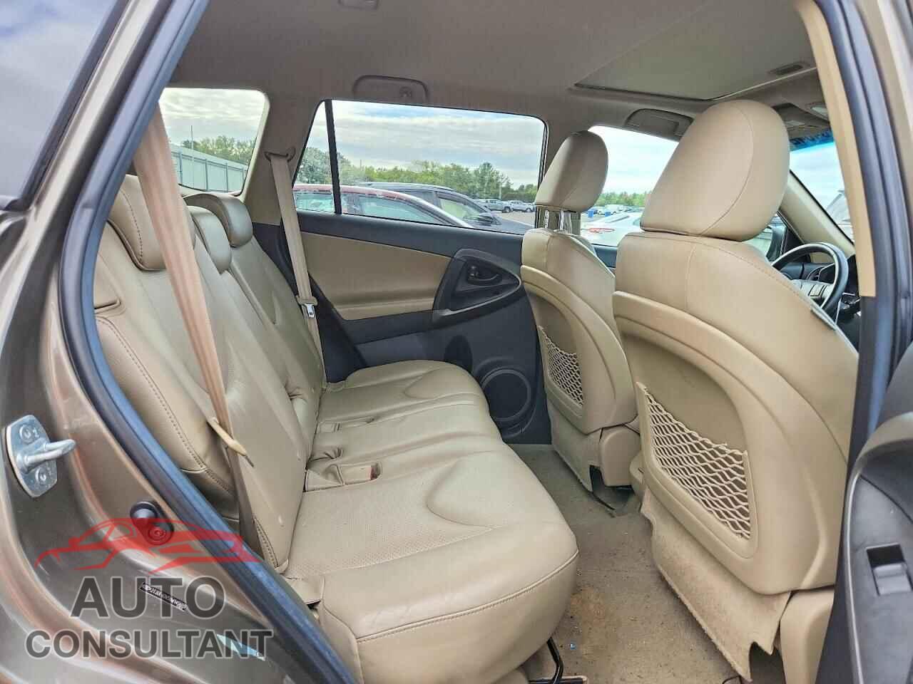 TOYOTA RAV4 2011 - 2T3DF4DV5BW145689