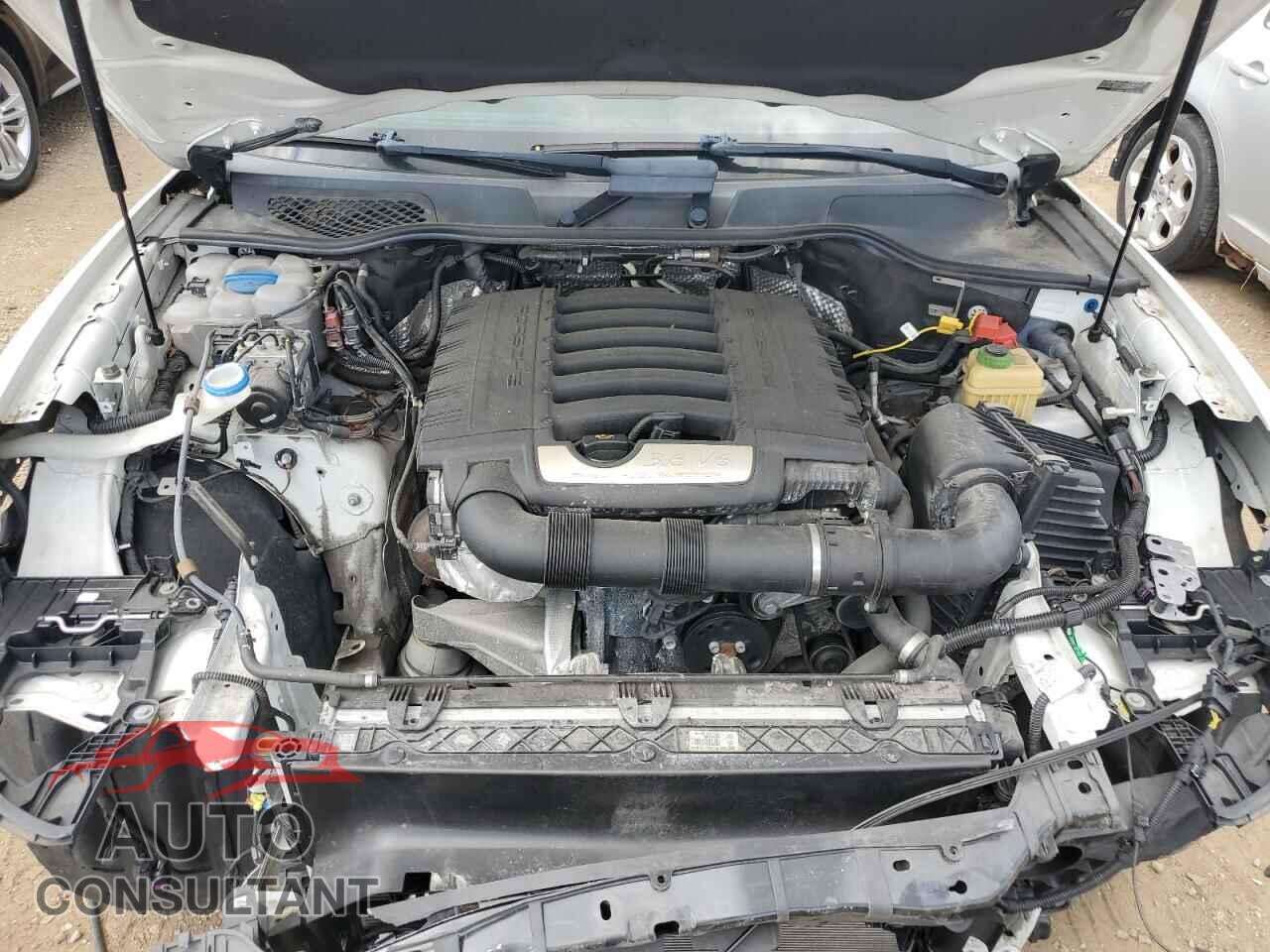 PORSCHE CAYENNE 2017 - WP1AA2A27HKA83826