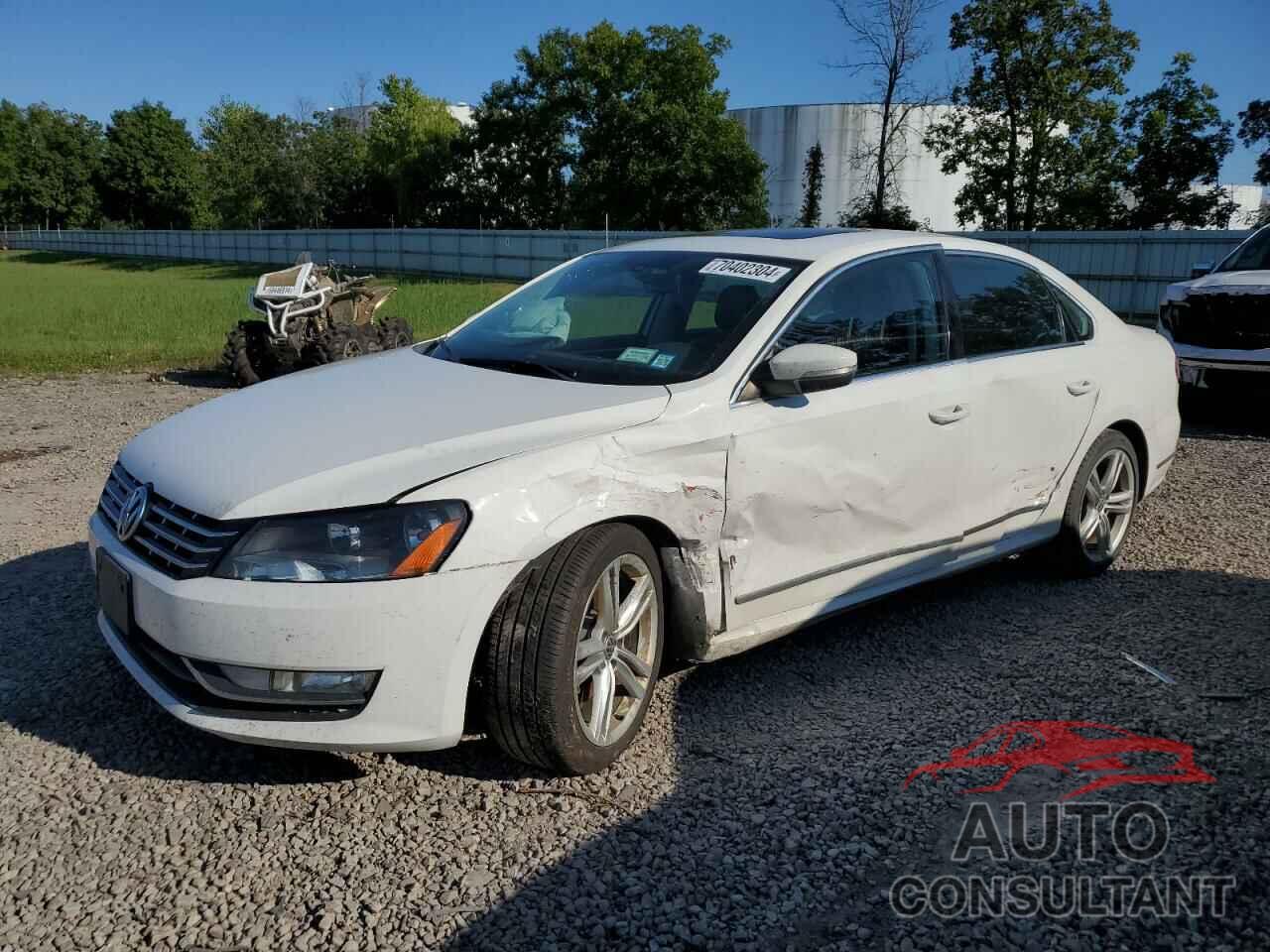 VOLKSWAGEN PASSAT 2015 - 1VWCV7A32FC037443