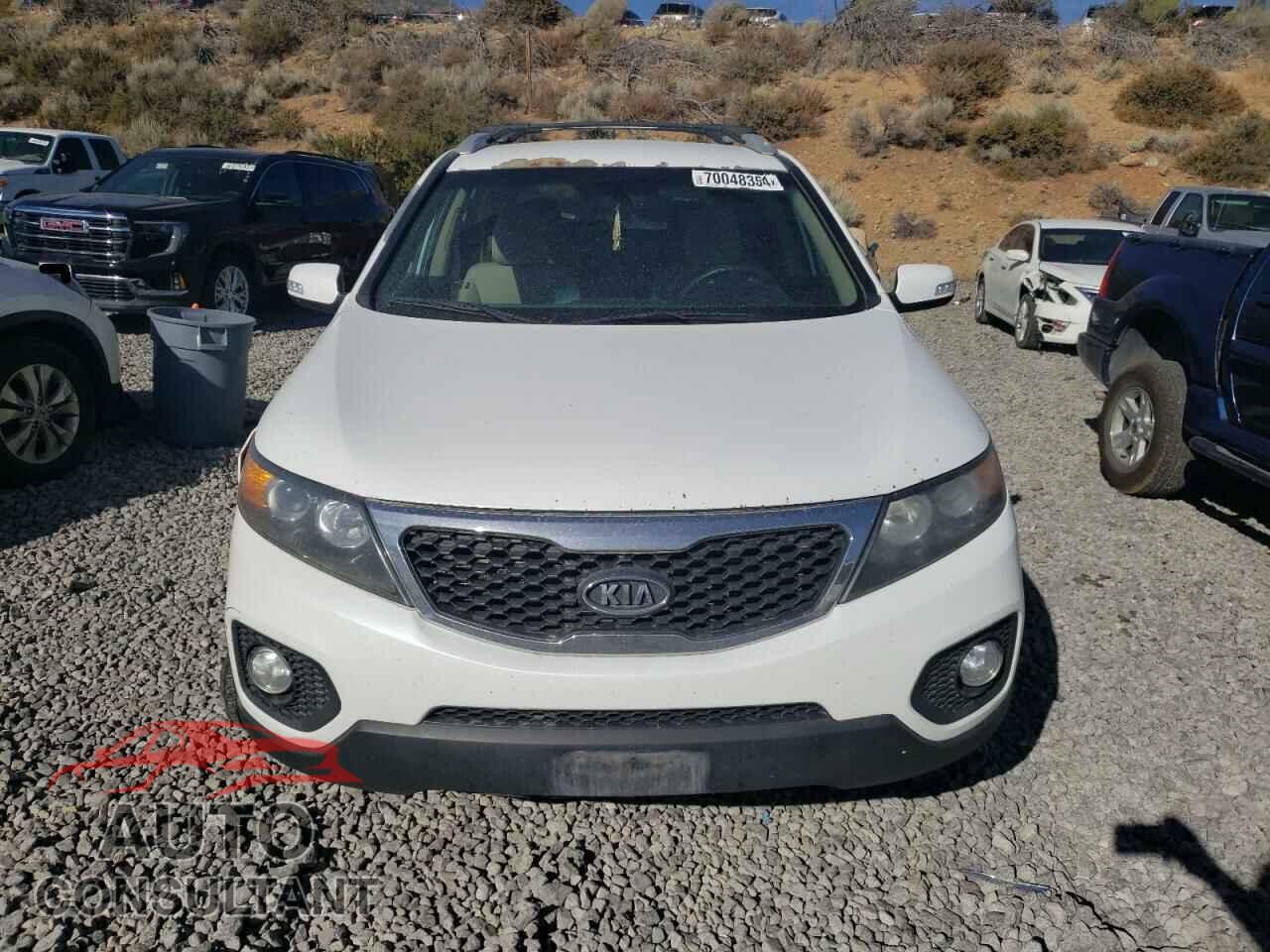 KIA SORENTO 2013 - 5XYKTCA66DG322467