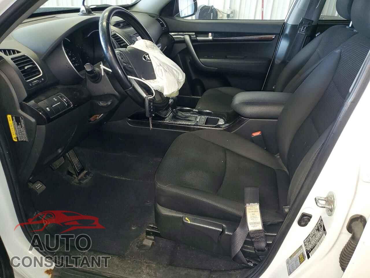 KIA SORENTO 2014 - 5XYKTCA61EG545534