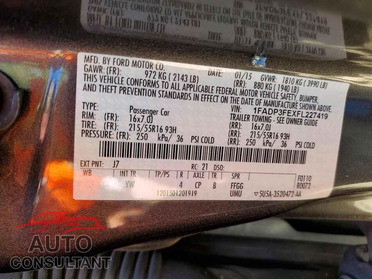 FORD FOCUS 2015 - 1FADP3FEXFL227419