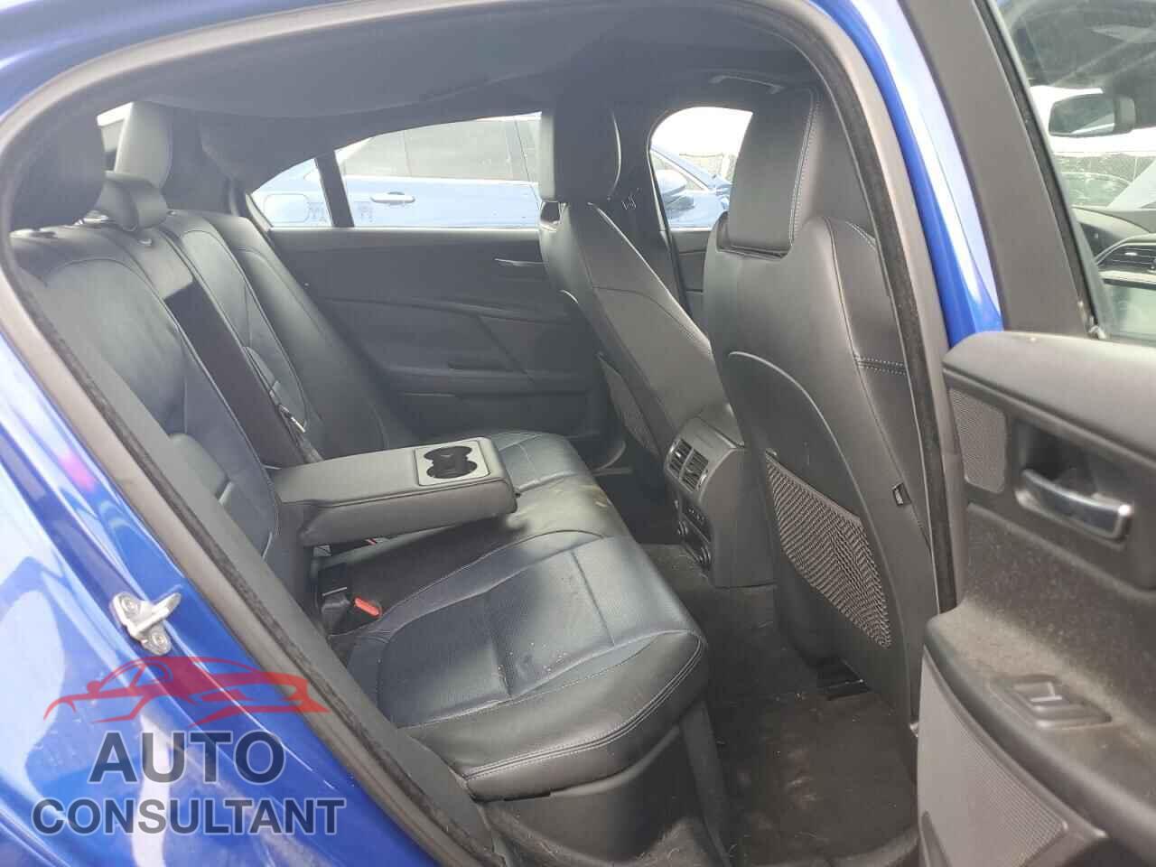 JAGUAR XE 2017 - SAJAL4BV8HA968298