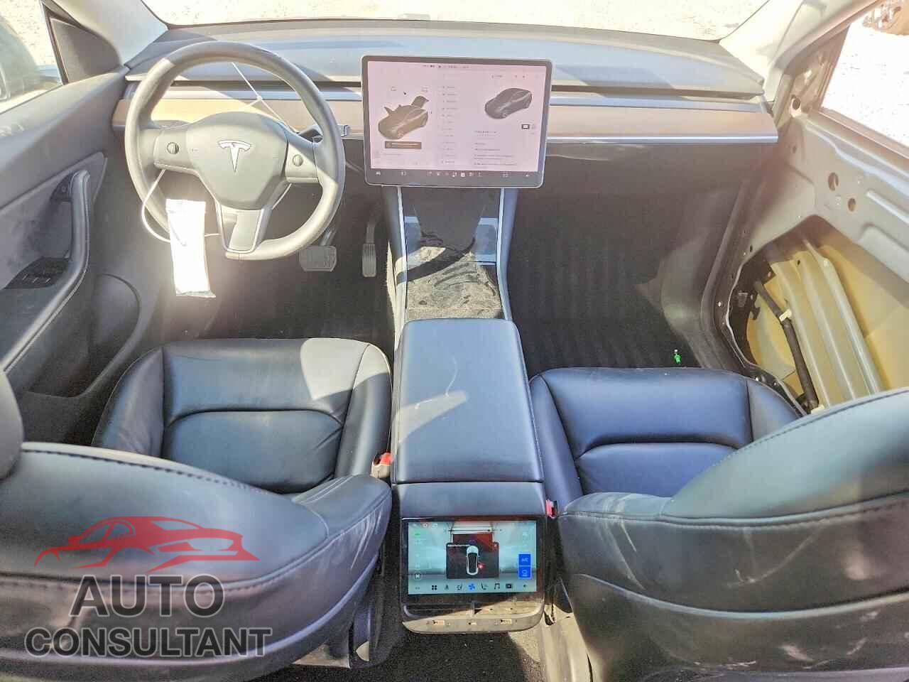 TESLA MODEL Y 2021 - 5YJYGDEEXMF068274