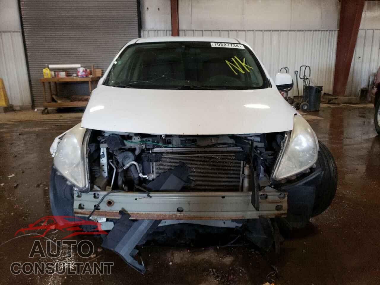 NISSAN VERSA 2014 - 3N1CN7AP5EL843143