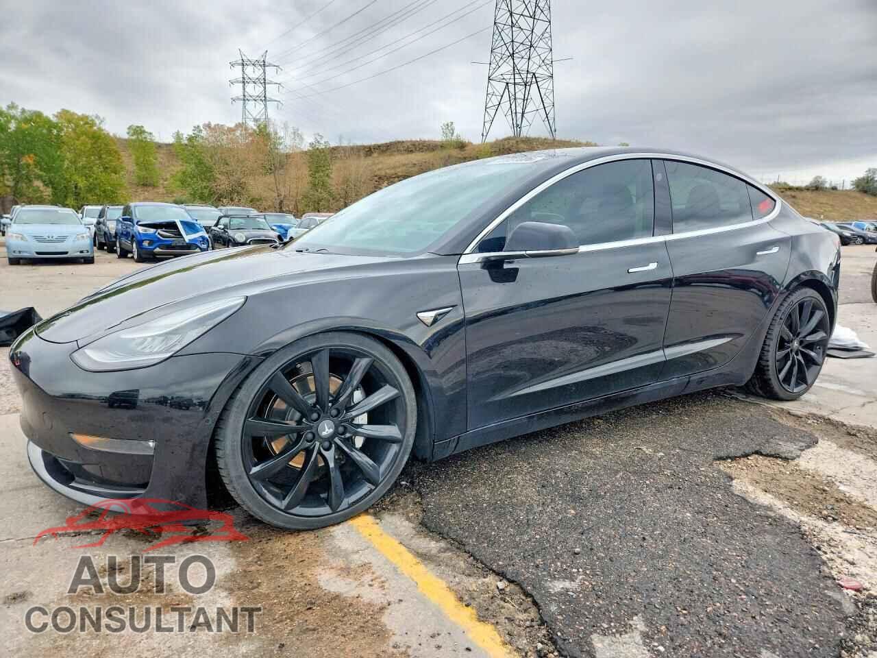 TESLA MODEL 3 2019 - 5YJ3E1EB0KF384770