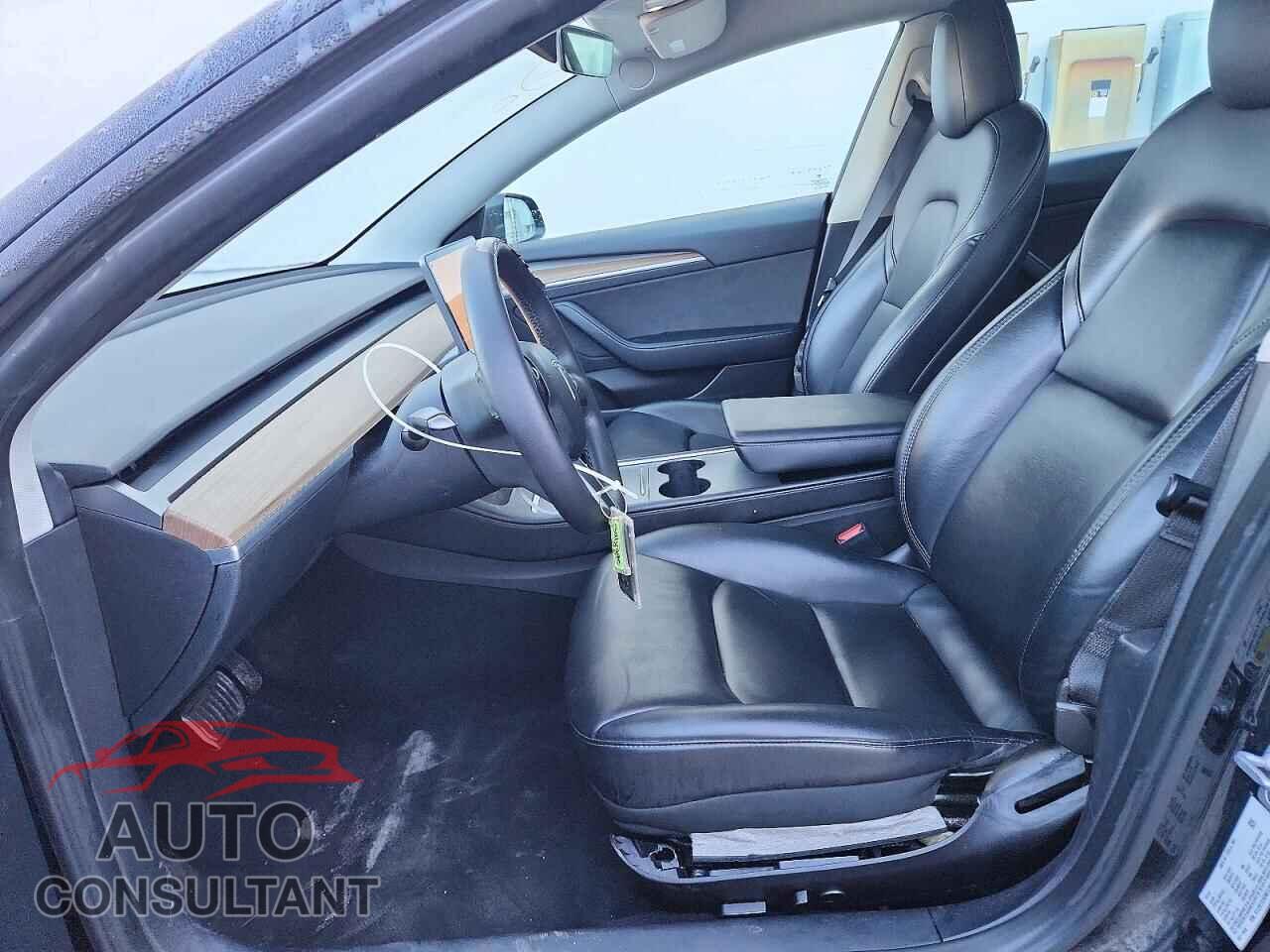 TESLA MODEL 3 2022 - 5YJ3E1EA5NF370603