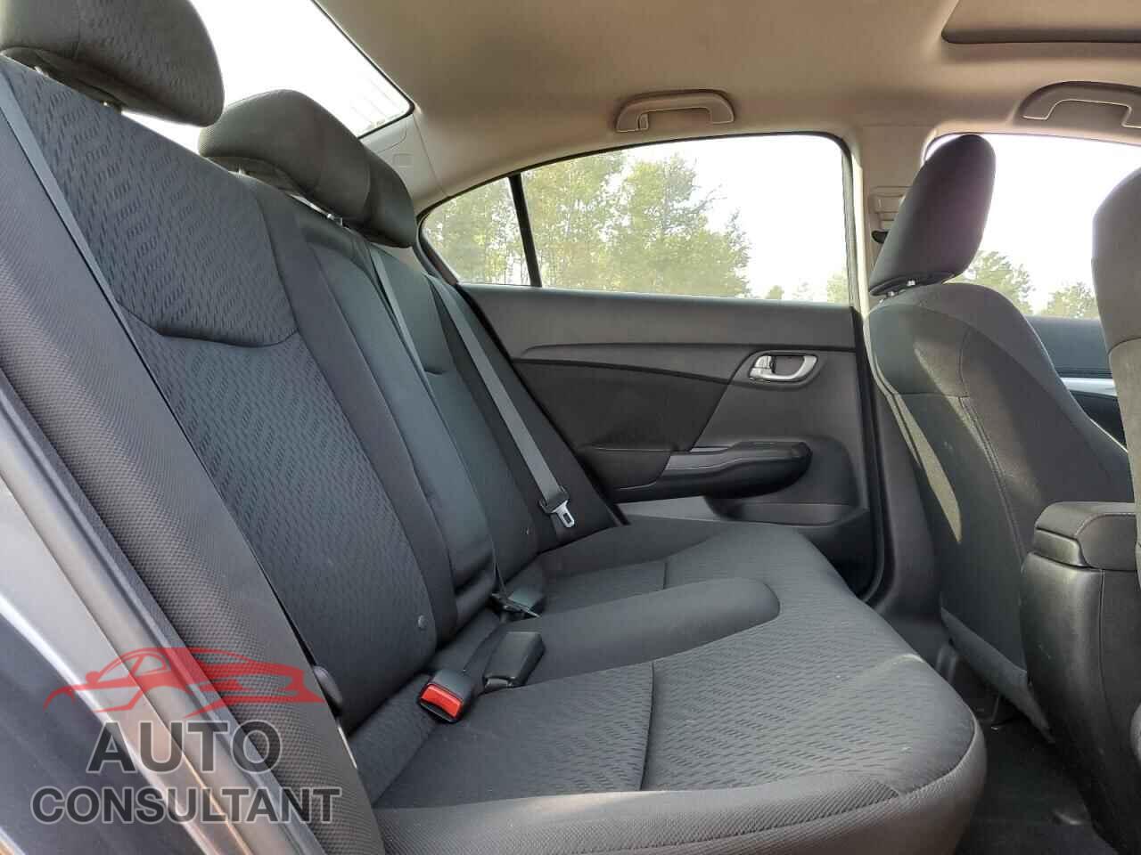 HONDA CIVIC 2015 - 2HGFB2E52FH057973