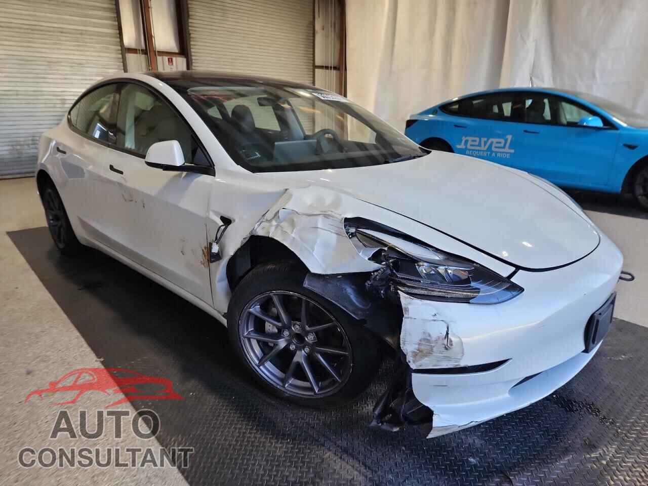 TESLA MODEL 3 2023 - 5YJ3E1EA9PF490195