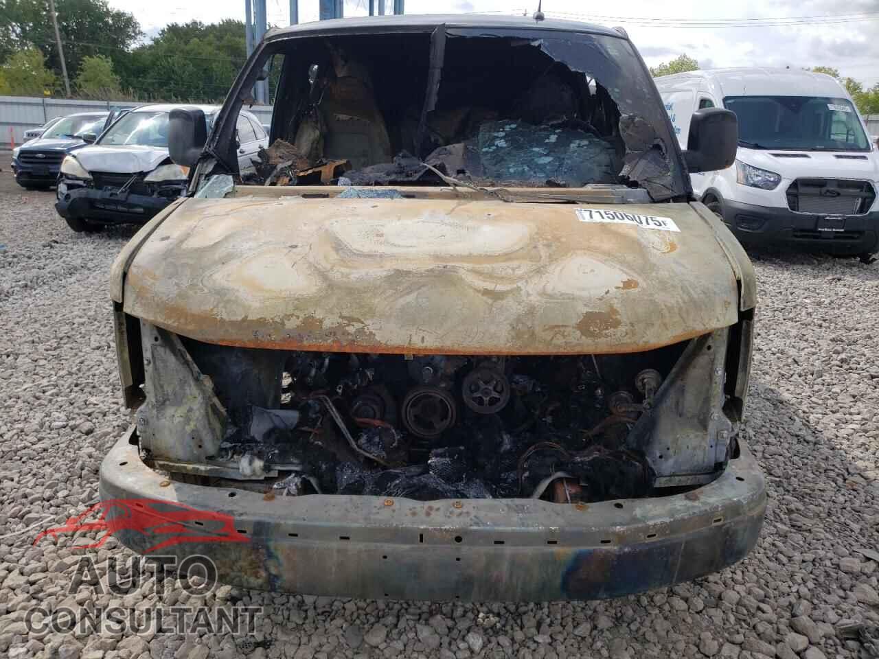 CHEVROLET EXPRESS 2013 - 1GNSHCF48D1108080