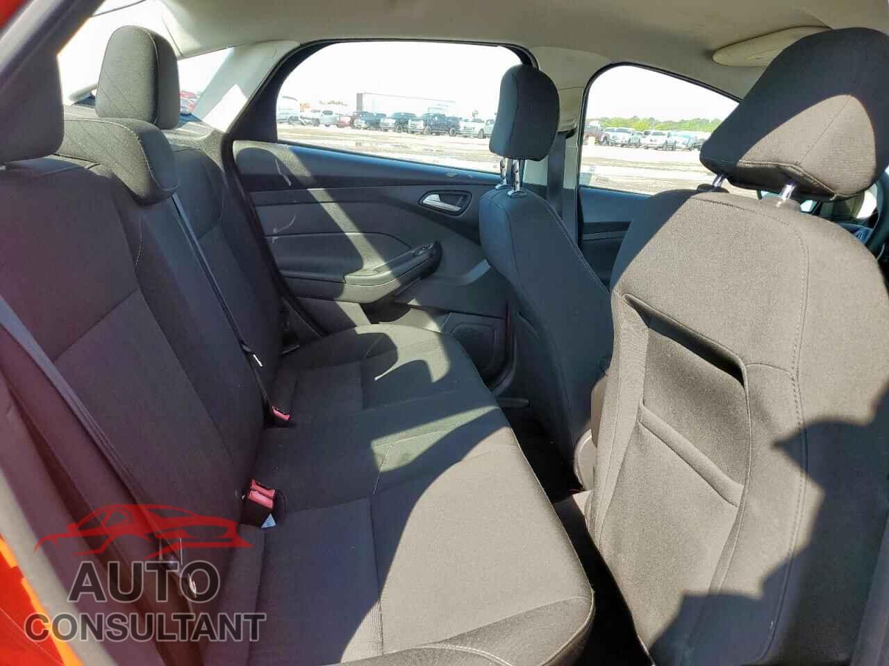 FORD FOCUS 2016 - 1FADP3F21GL404530