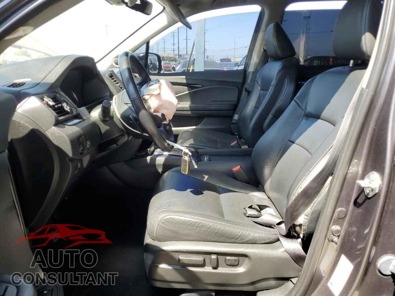 HONDA PILOT 2019 - 5FNYF5H90KB043176