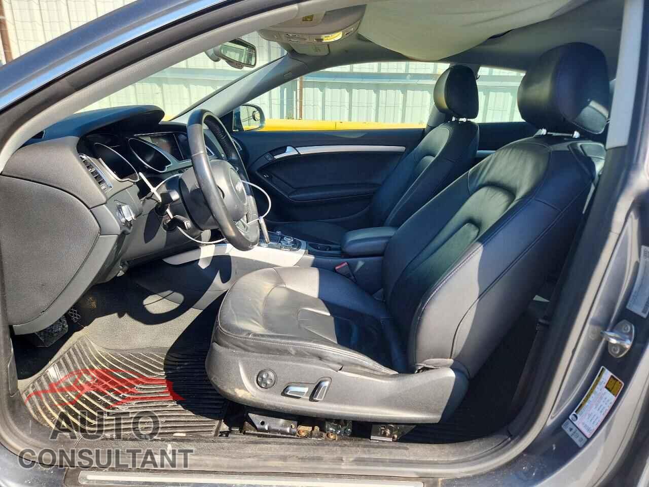 AUDI A5 2013 - WAULFAFR7DA015373