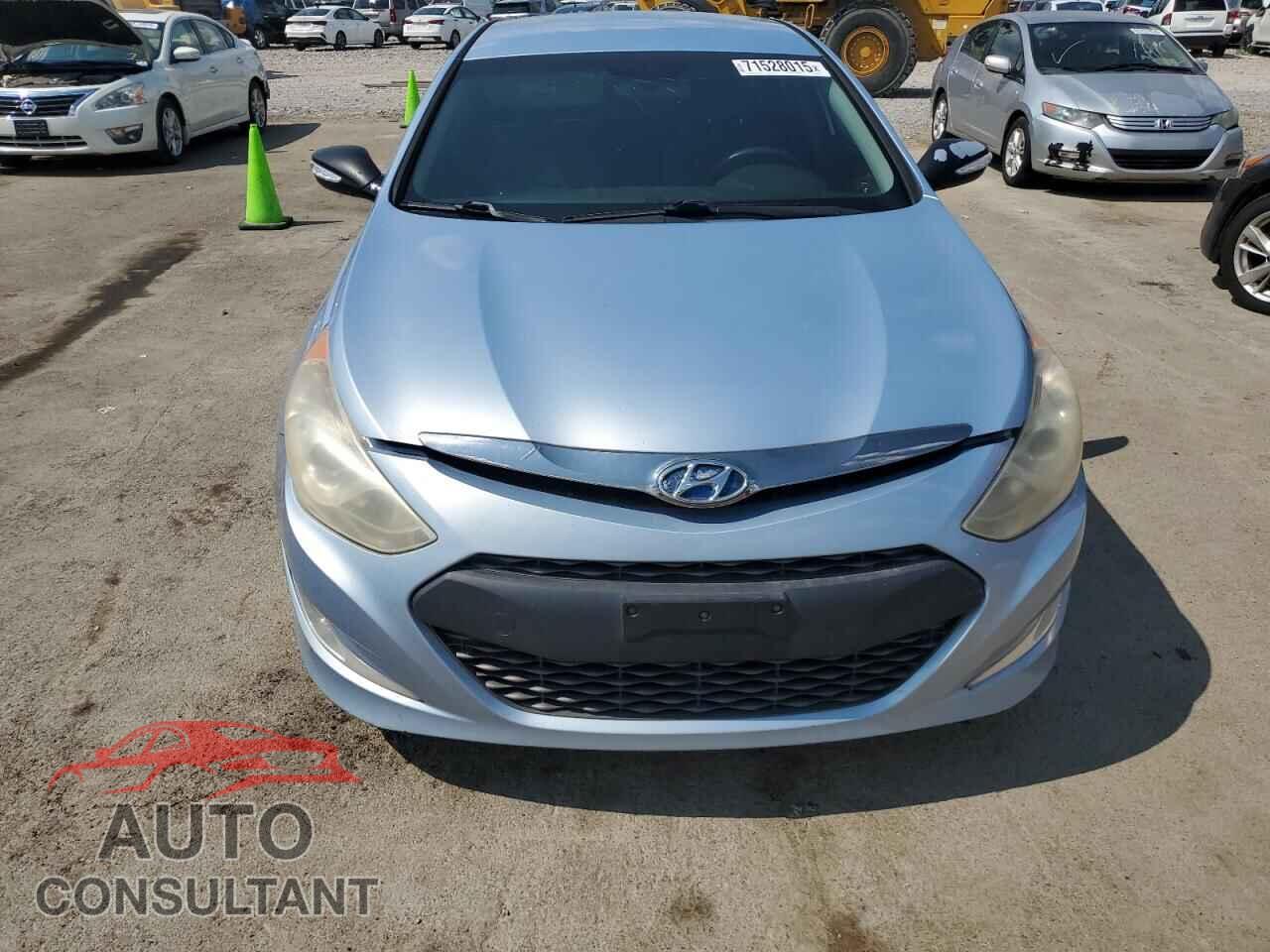 HYUNDAI SONATA 2013 - KMHEC4A45DA085015