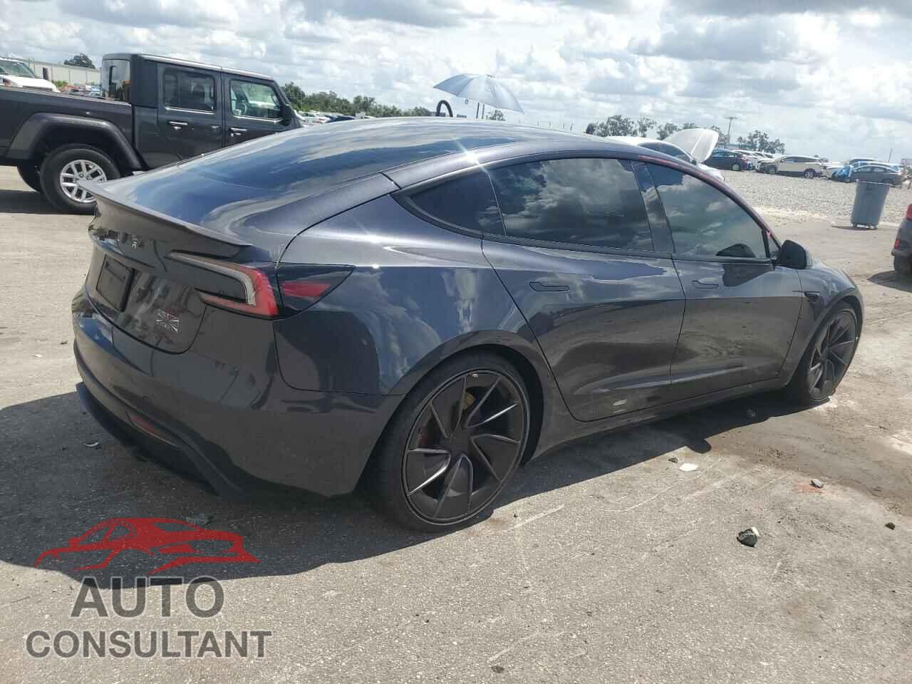 TESLA MODEL 3 2024 - 5YJ3E1ET1RF865419