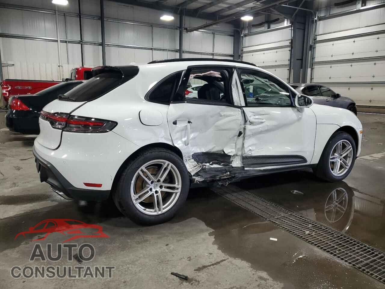 PORSCHE MACAN 2022 - WP1AA2A55NLB09582