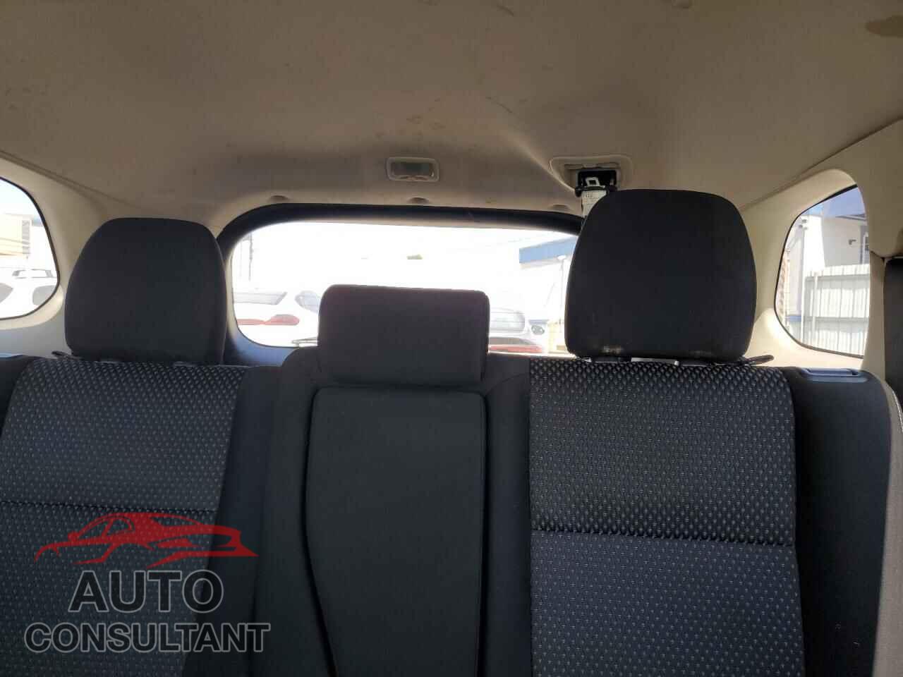 MITSUBISHI OUTLANDER 2017 - JA4AD2A34HZ028382
