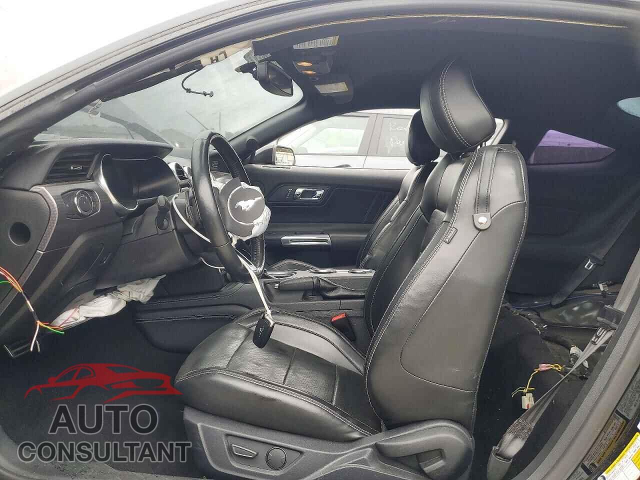 FORD MUSTANG 2020 - 1FA6P8CF0L5117823