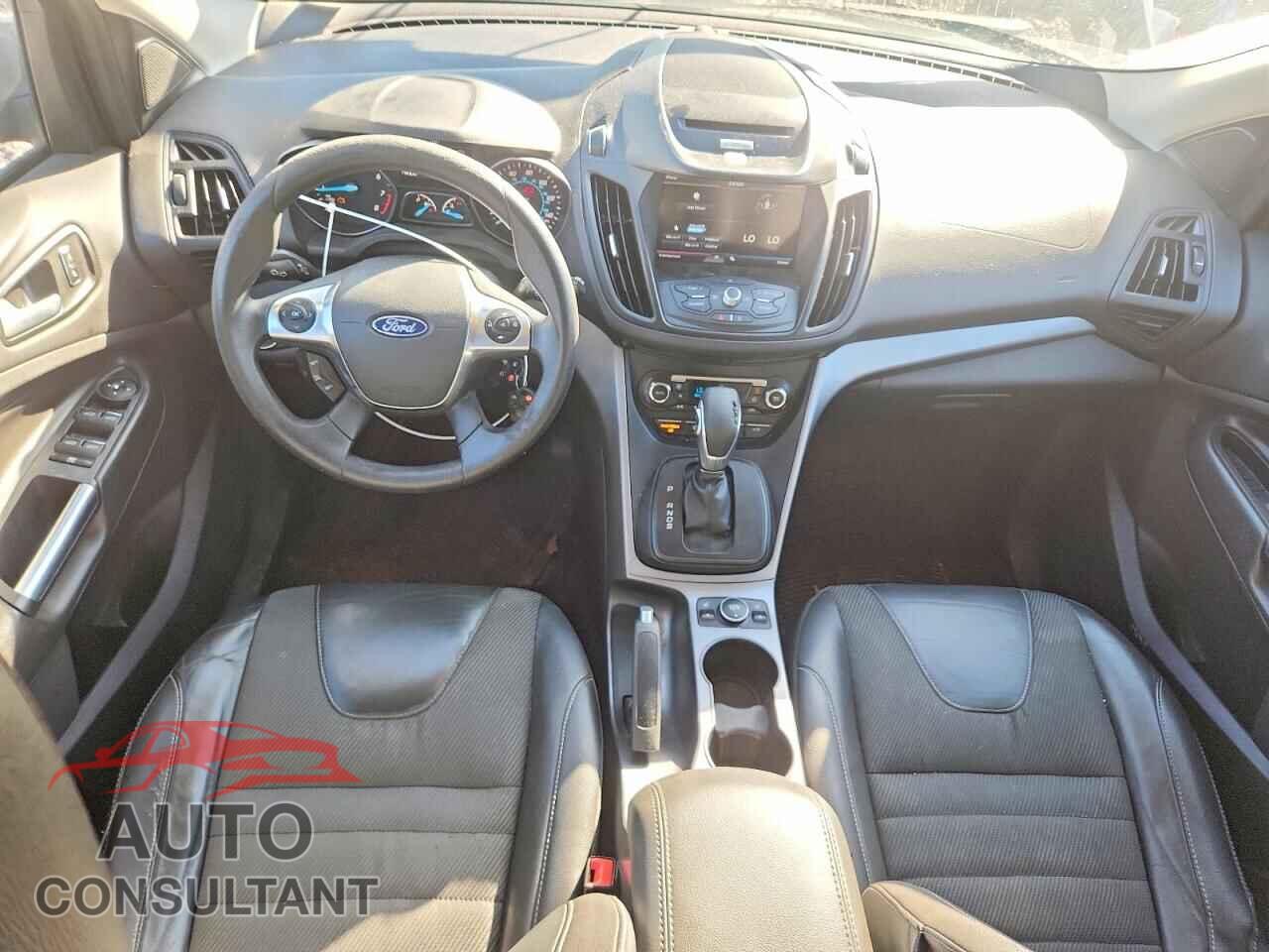 FORD ESCAPE 2015 - 1FMCU0GX8FUC34355