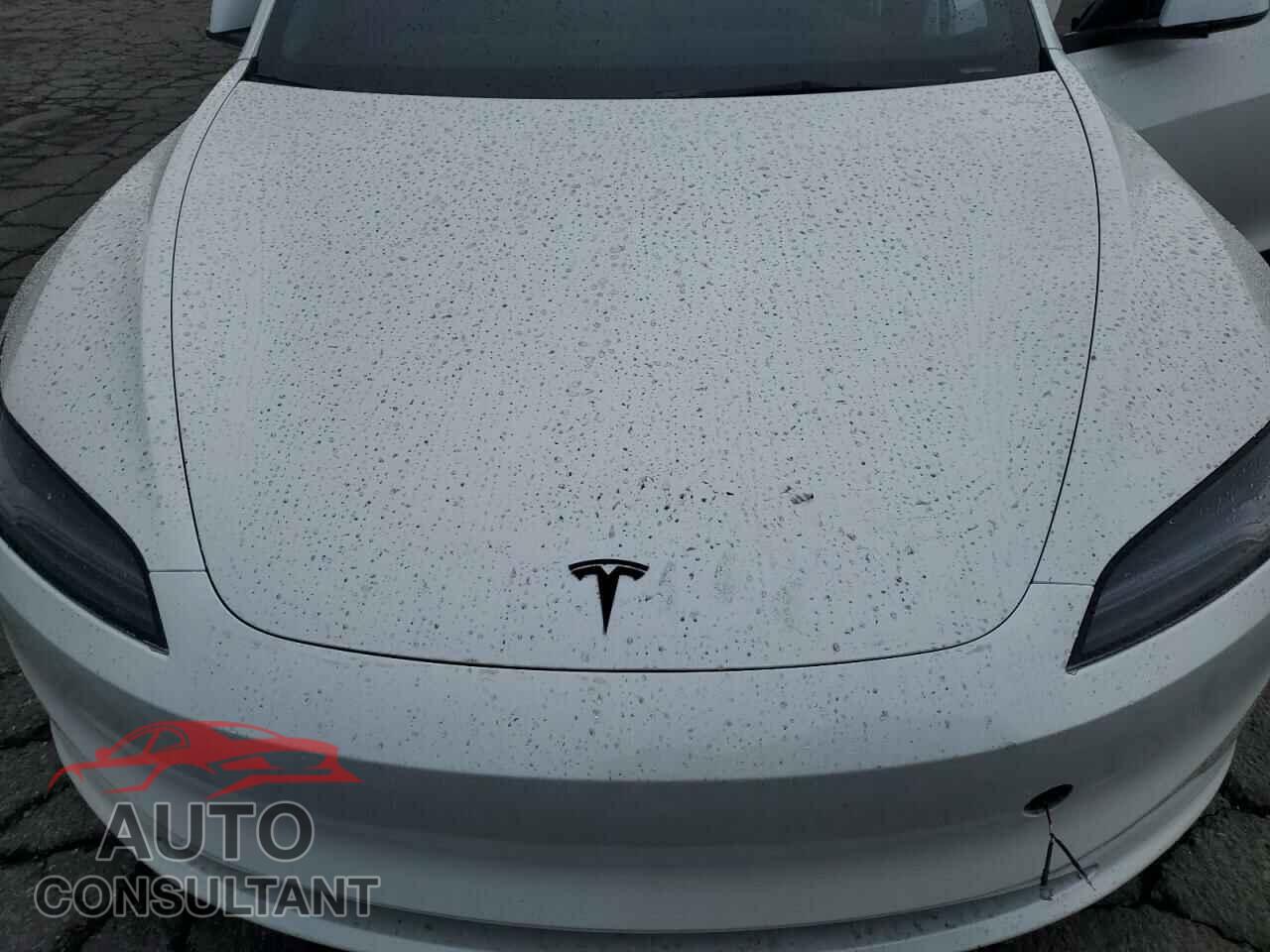 TESLA MODEL 3 2024 - 5YJ3E1EB8RF729148