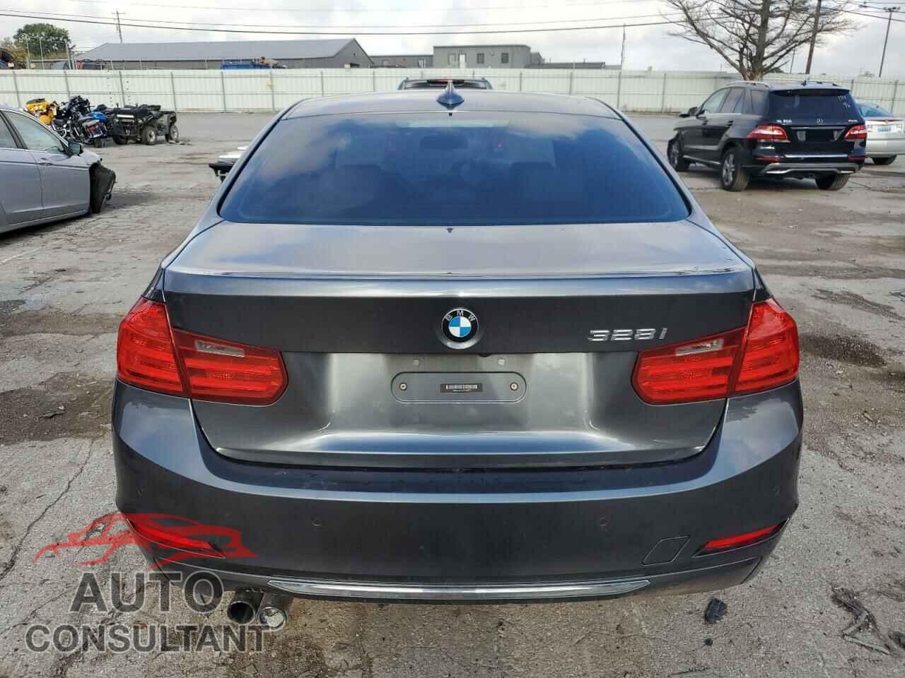 BMW 3 SERIES 2012 - WBA3A5C59CF340812