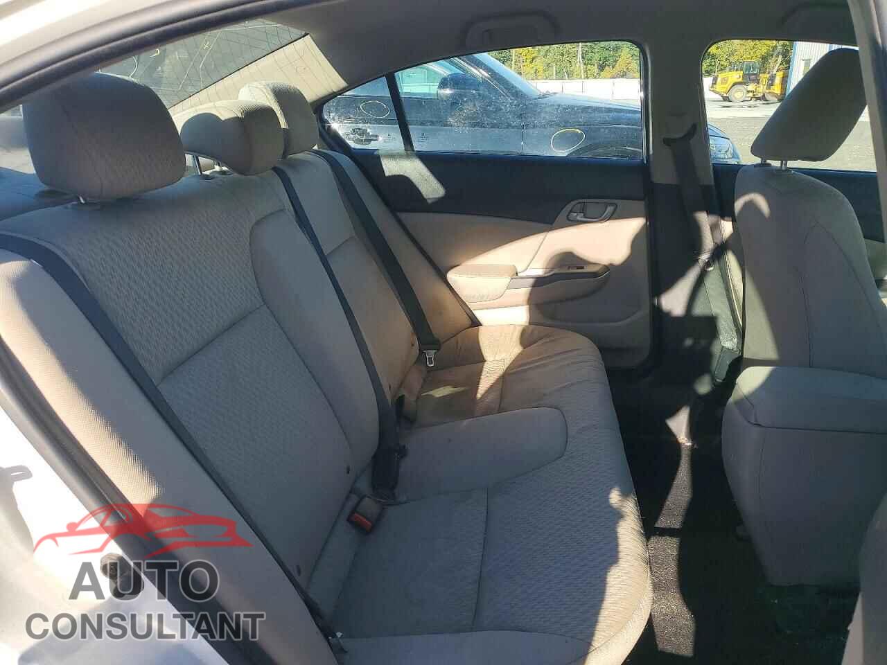 HONDA CIVIC 2015 - 2HGFB2E50FH505255