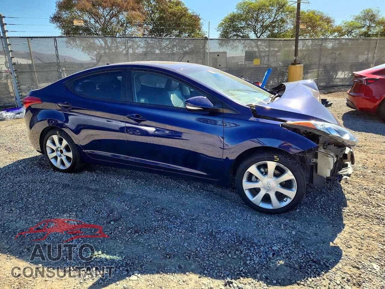 HYUNDAI ELANTRA 2012 - 5NPDH4AE5CH095237