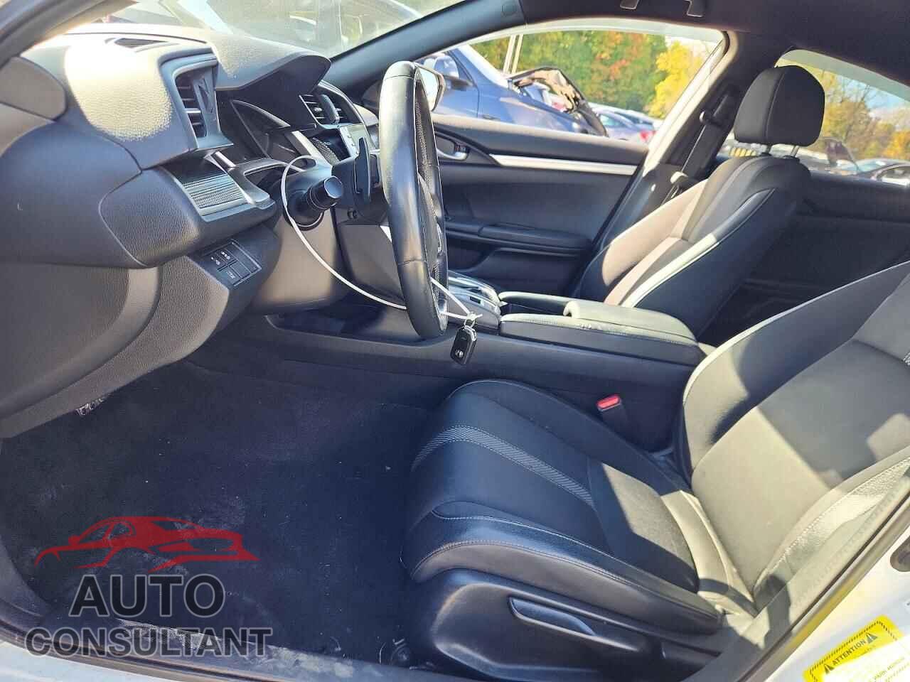 HONDA CIVIC 2019 - 2HGFC2F85KH519426